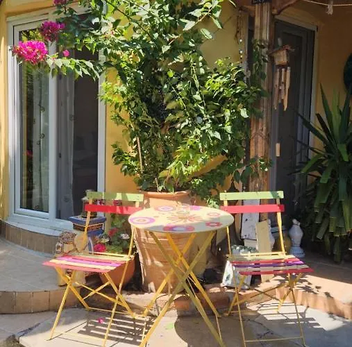 Villa Home&gardens 2-bed In Sevasti